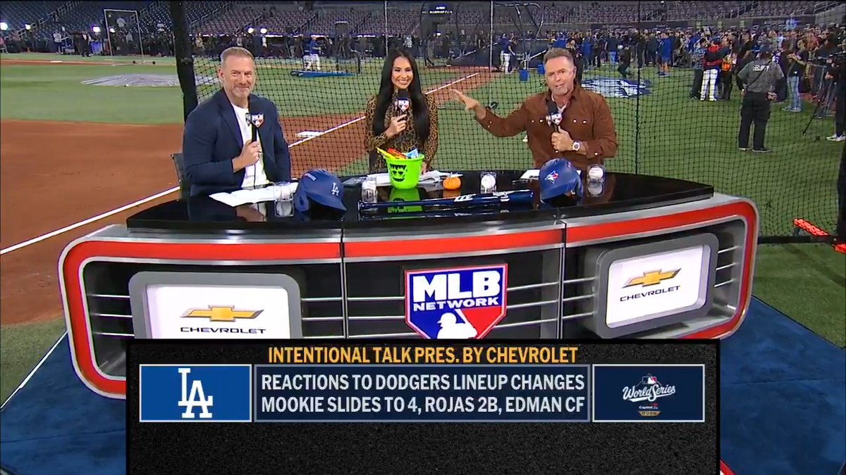 "You have to figure out how to get the job done right now." The crew weighs in on Mookie Betts batting cleanup for the first time in years tonight. Siera Santos | RyanDempster | Kevin Millar