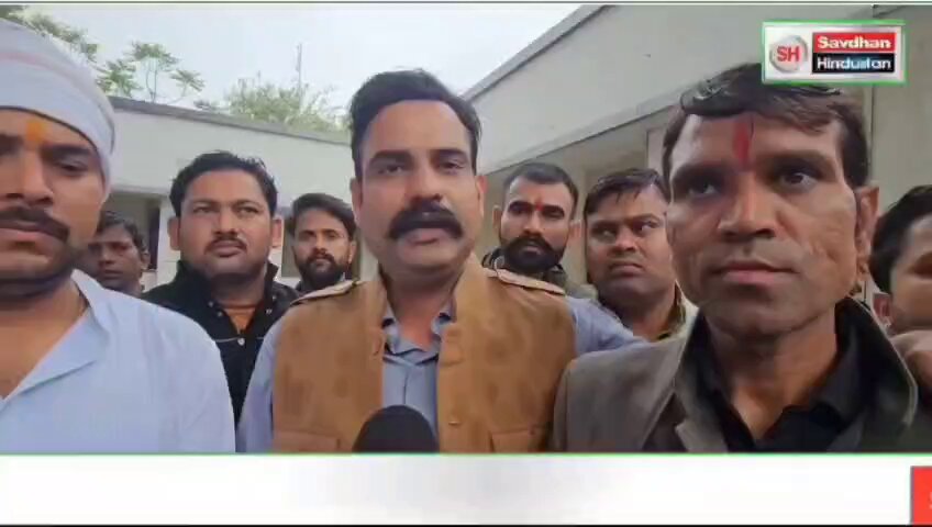 हिंदुओं एक अच्छी पहल ऑपरेशन भगवा...🚩🔥 देवी देवताओं को गाली देता हे तो उसे पीटने वाले को 11 हजार का इनाम और सम्मान सवर्ण आर्मी प्रदेश अध्यक्ष विकास दुबे 👏