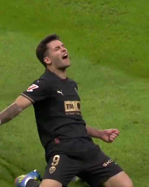 🧡 El cabezazo de Hugo Duro para darle la victoria al Valencia CF en el último RealMadridValencia.