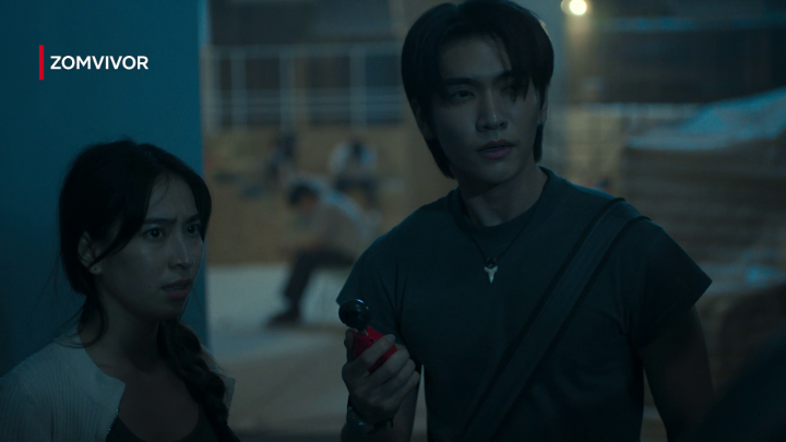 Kali ini giliran Bangkok yang kena wabah zombi dan bikin sekelompok mahasiswa harus bertahan di kampus dengan bekal seadanya. Serial Zomvivor udah tayang di Netflix!