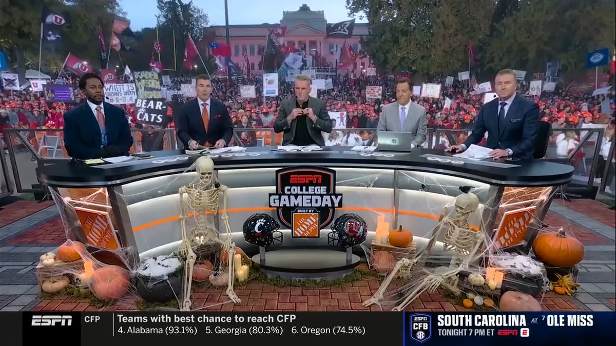 Took death to more than 3 overtimes 💪 Thank you College GameDay for continuing to tell Coach Hester's story.