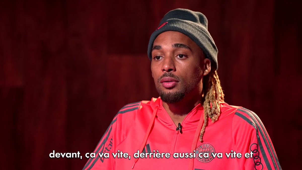 Même à l’entraînement, Harry Kane 🏴󠁧󠁢󠁥󠁮󠁧󠁿, c’est une 𝗕𝗢𝗨𝗖𝗛𝗘𝗥𝗜𝗘 😭😭 Sacha Boey 🇫🇷 : « ce qui le rend spécial ? Il est trop trop fort au foot Harry. À l’entraînement même quand tu défends bien sur lui, il arrive à marquer. » 🎥 CANAL+ Foot