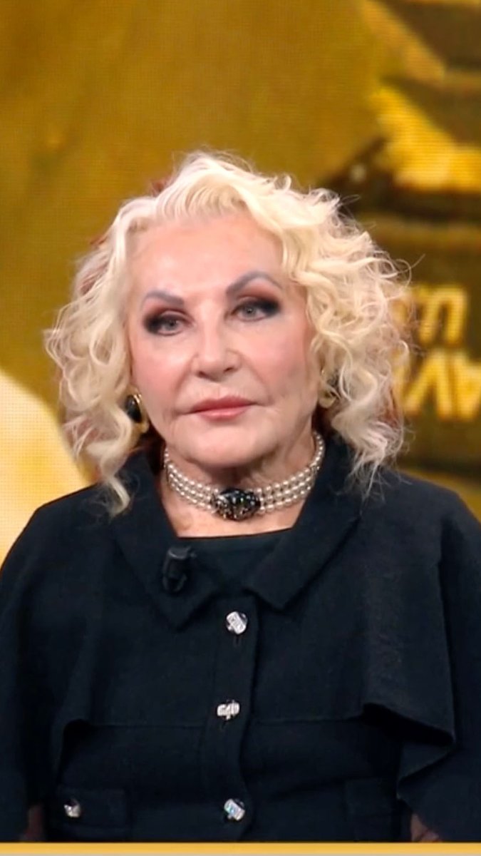 Mina, Tom Cruise, Versace, Patrizia Reggiani... Qual è stata la richiesta più assurda ricevuta da un vip? Roberta Tagliavini ha un aneddoto per tutto 🐍 👉 Guarda #TvTalk su RaiPlay 🩵