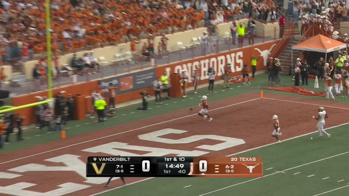 ARCH MANNING CONNECTS TO RYAN WINGO FOR A 75-YARD TOUCHDOWN ON THE FIRST PLAY OF THE GAME 🔥