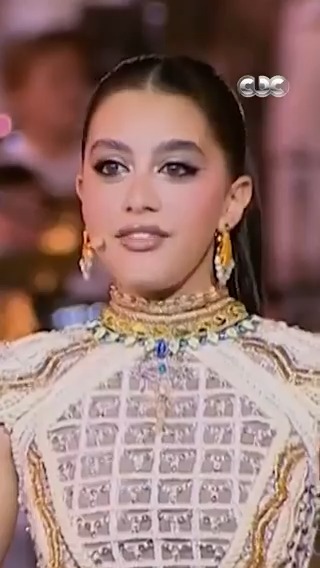 كل حرب بتسرق عُمر ❤️.. أحلى كلمتين ممكن تسمعهم من ياسمين العبد في حفل افتتاح #المتحف_المصري_الكبير 🔥🇪🇬 #CBC