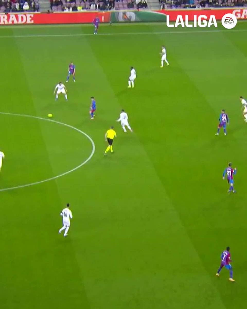 ¿El primer gol de Gavi con el Barça? Contra el Elche. #LaLigaHighlights | #BarçaElche