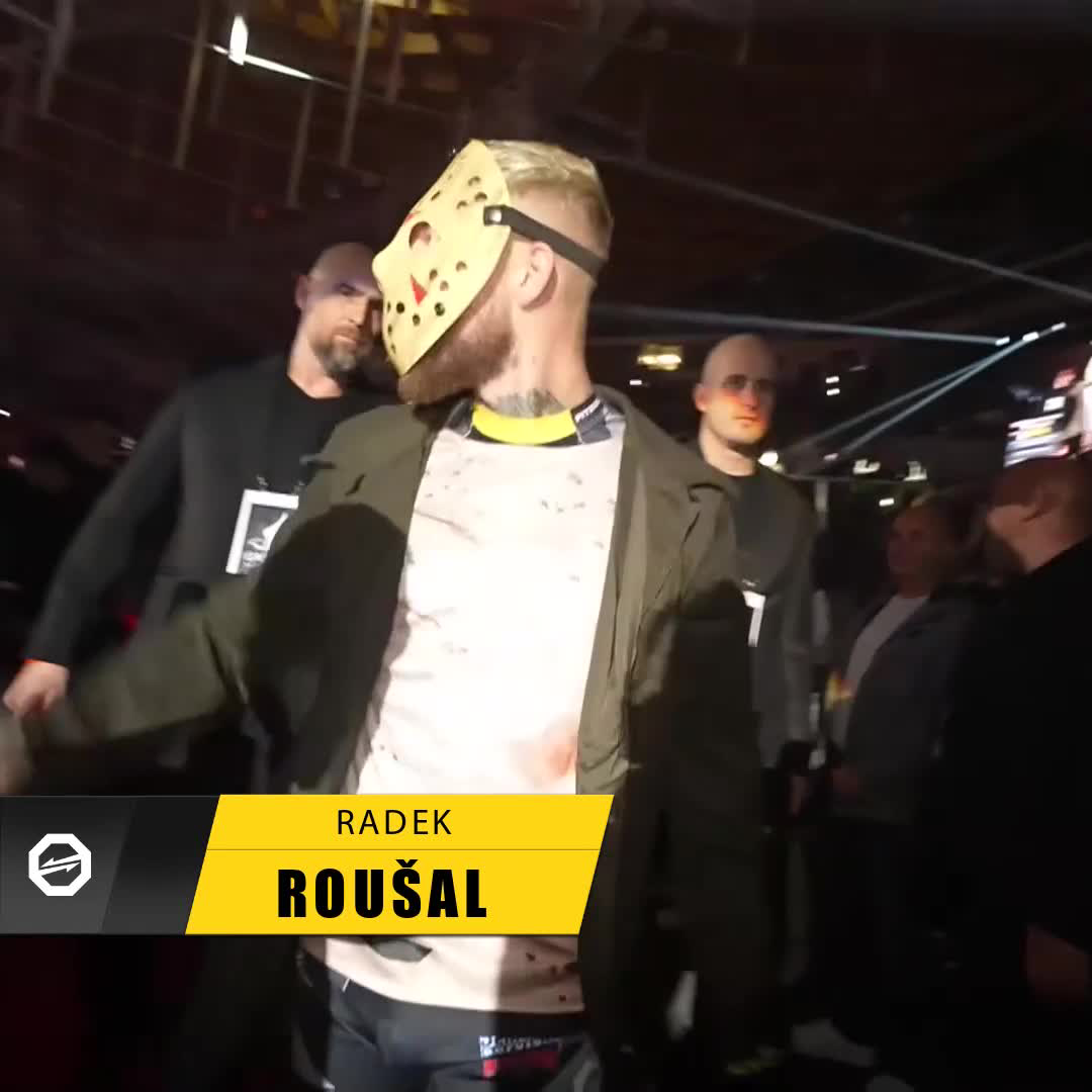 We need more entrances like this stateside
