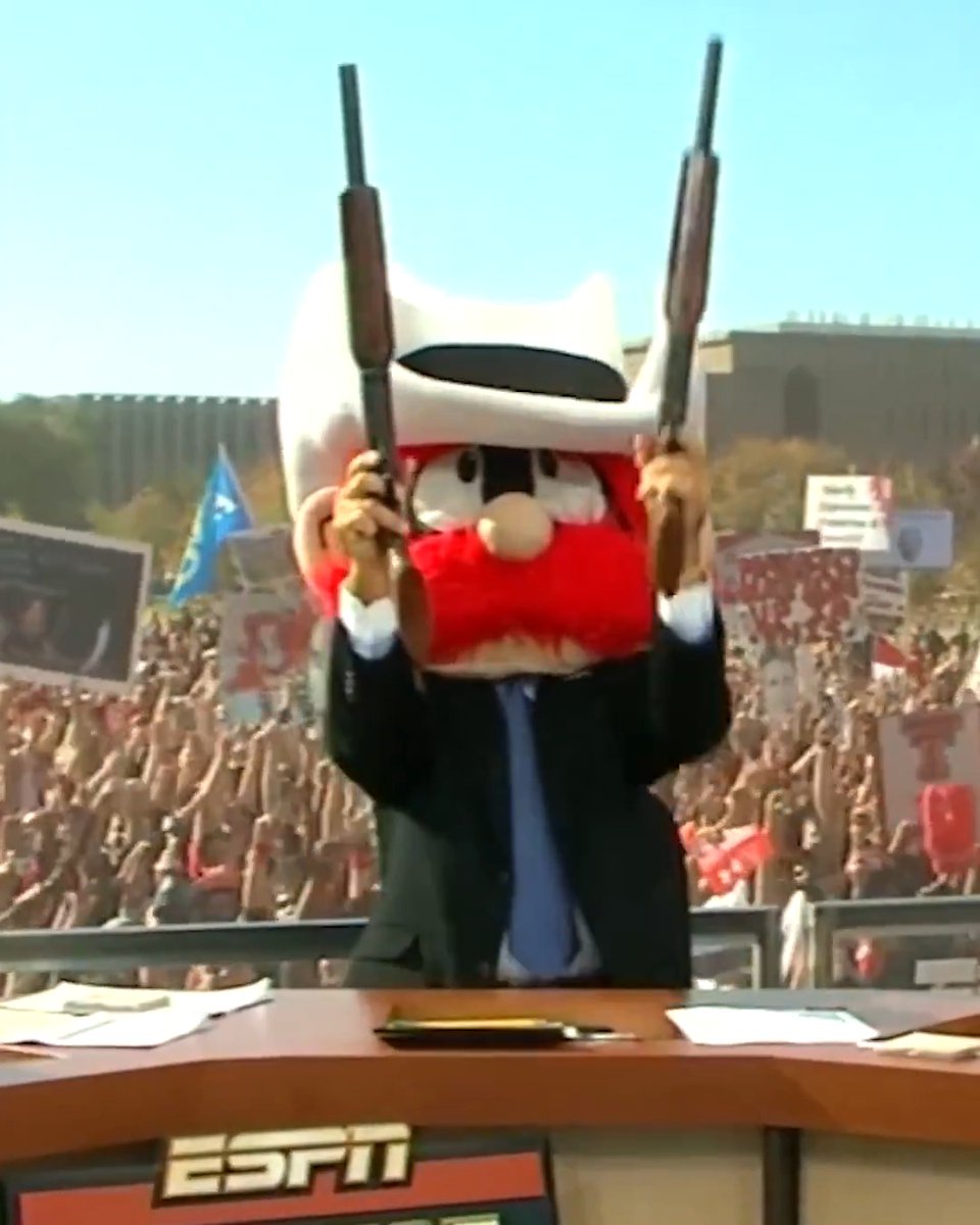 Feeling like 2008 🔥 #WreckEm | College GameDay