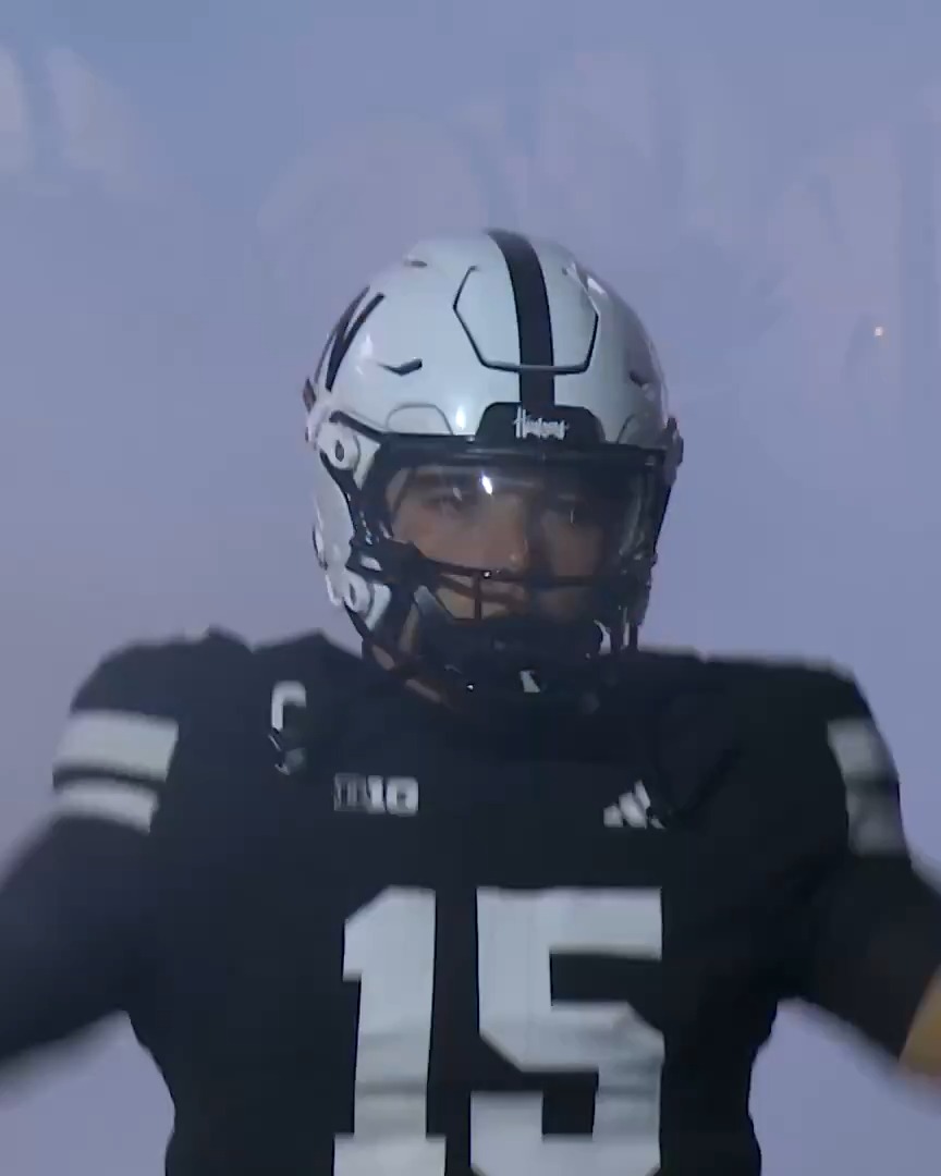 ALL BLACK EVERYTHING. ⚫️ It's time for a black out battle in Lincoln. 📺 NBC and Peacock