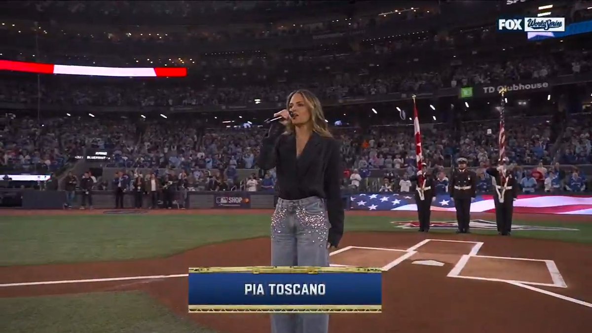 American Idol finalist and internationally acclaimed recording artist Pia Toscano sings the U.S. national anthem ahead of #WorldSeries Game 7 🇺🇸