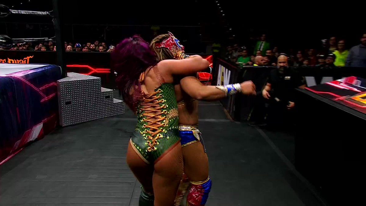 .Último Moné threw Olympia into @CallMeKrisStat at the commentary desk! Watch #AEWCollision on TNT & HBO Max