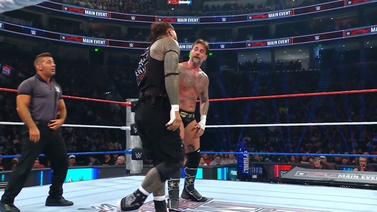 Jey Uso is turning this match around! 👊
