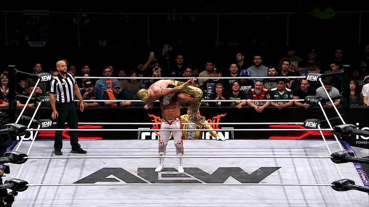 They may not have taken 10 paces, but @BandidoWrestler + Mascara Dorada CMLL are dueling just the same! Watch #AEWCollision on TNT &amp; HBO Max