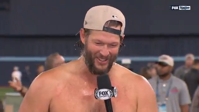"Hey this is the last time I ever get to do this!" Clayton Kershaw is taking in every moment tonight 🙏 Los Angeles Dodgers