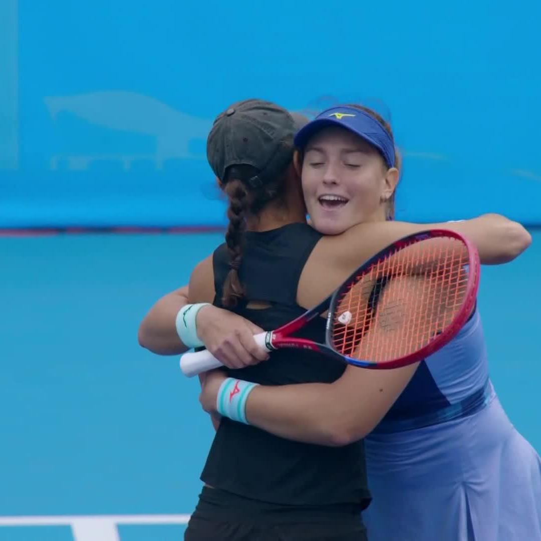 Doubles Champions in Jiujiang 🏆 Quinn Gleason/Elena Pridankina beat Ovcharenko/Webley-Smith 6-4, 2-6, 10-6 to clinch the title 🤝 #JiangxiOpen