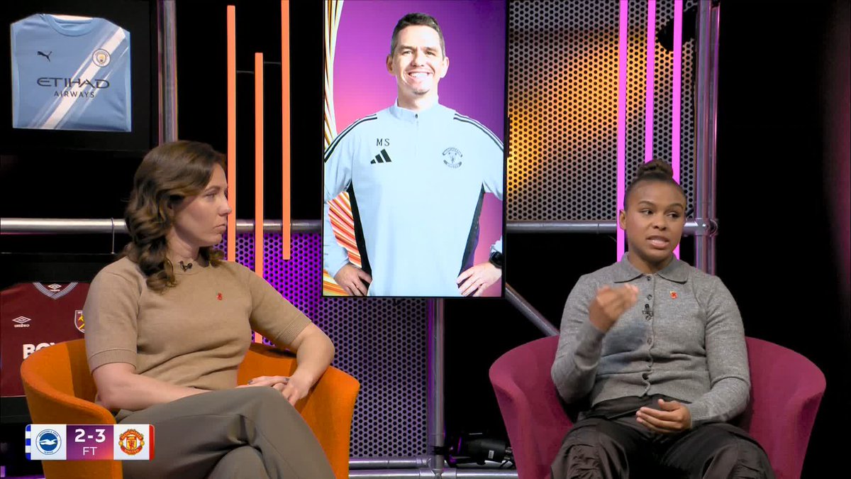 “They’ve created that family feel, it’s an amazing changing room to be part of.” Nikita Parris on the atmosphere within Man Utd's changing room 👏