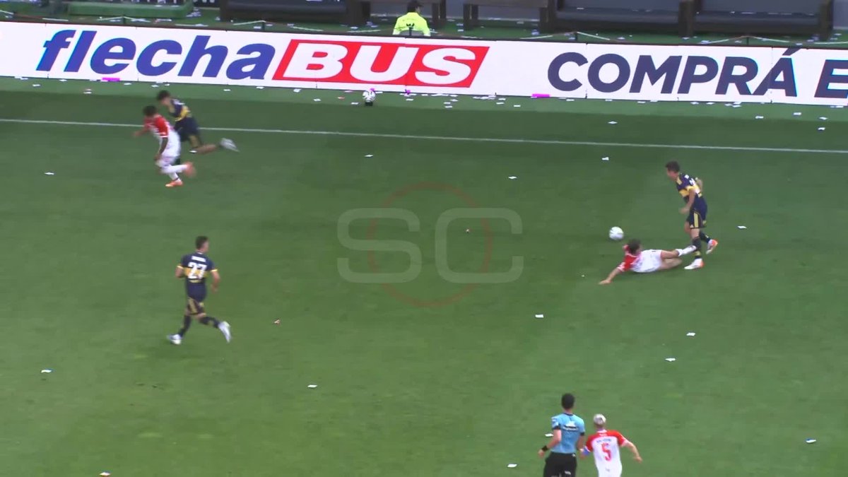 🔴🇦🇷 GABRIEL NEVES FUE EXPULSADO POR ESTE PLANCHAZO A ANDER HERRERA.