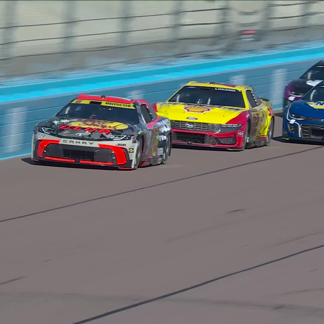 Briscoe is bouncing back! The No. 19 moves to eighth late in Stage 2. #Championship4