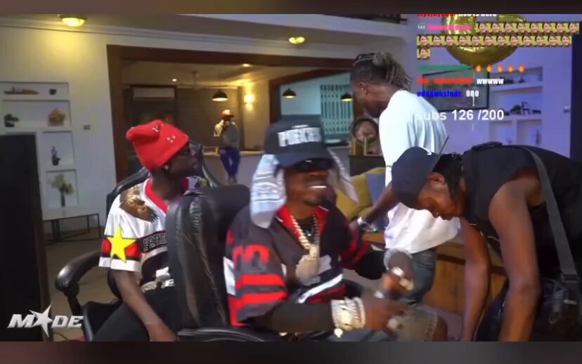 Shatta Wale dashes 10,000 GHC each to Man in Ghana and Benson on live stream.😂😂😂🔥🔥🔥 Join the live now: #AfricanKingAlbum #StreetCrownForGrammy #SHAXI