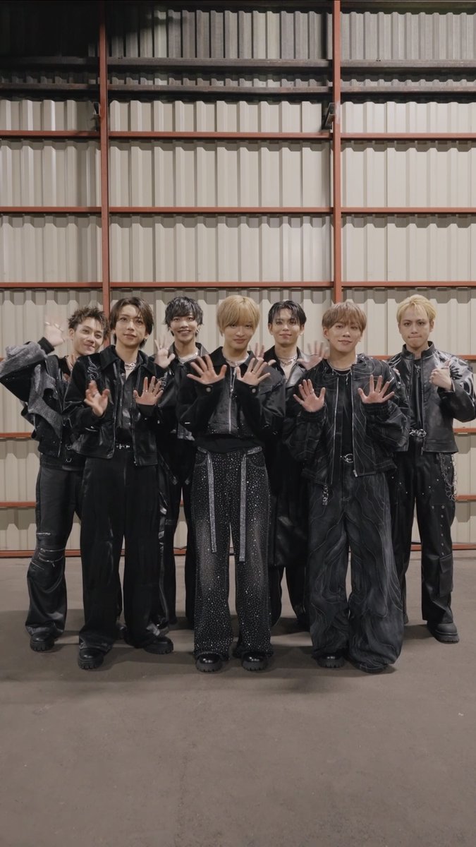 / 2nd ALBUM「MAGenter」 全国12箇所に広告掲出中!!!!!!! \ 新宿・池袋・梅田・難波・名古屋・札幌 仙台・新潟・金沢・静岡・広島・福岡の 全12箇所に広告を掲出中👀 見つけたら 「#染め散らかせ」をつけて ポストしてください📮✨ #MAGenter_IMP. #KISS_IMP.