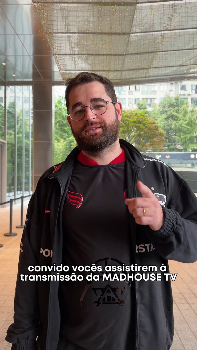 O Gabriel Toledo e a BetBoom Brasil te convidam pra abrir o bar na MADHOUSE TV! É daqui a pouco hein! Vem colando. 📺