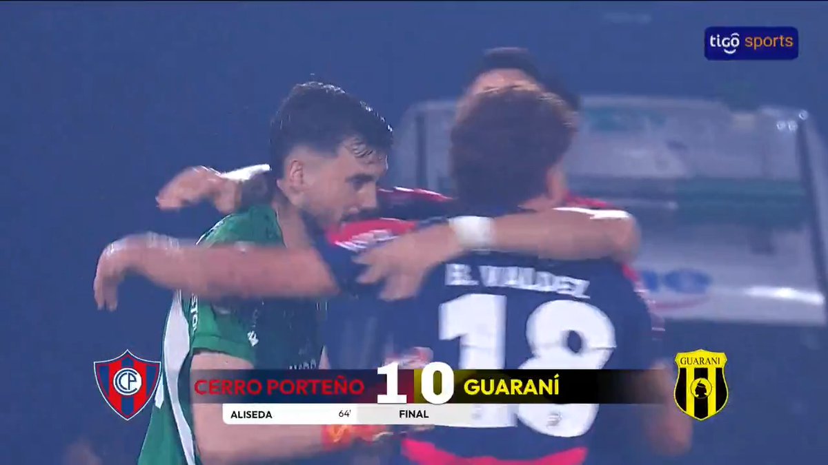 Qué locura esto. Primero que todo, vean el tiempo de juego... El milagro en el área de Cerro Porteño y el desatado festejo del público azulgrana en La Nueva Olla. 🔥🇵🇾