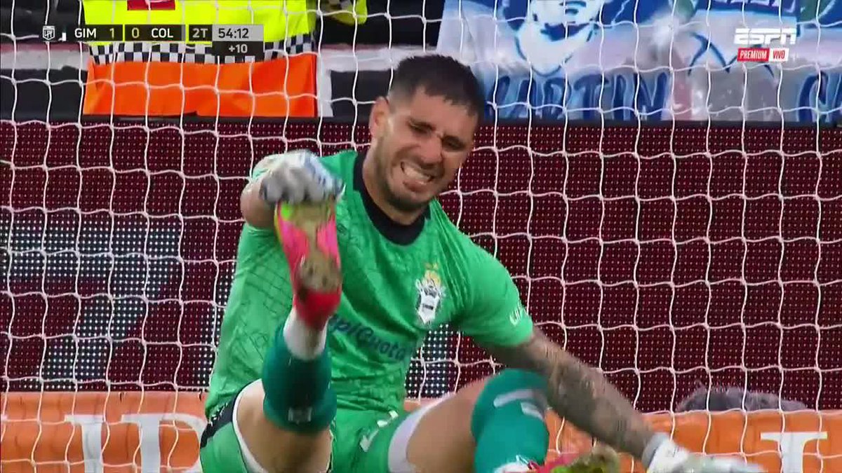 Nelson Insfrán 🧤, el arquero por el que Gimnasia se salvó del descenso en 2023, el arquero por el que Gimnasia confirma su estadía en Primera en 2025. HÉROE, UNA VEZ MÁS.