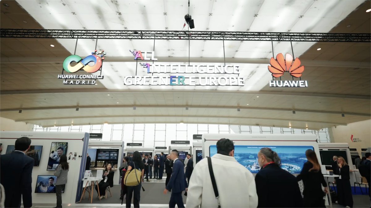 Witness all the action at HUAWEI CONNECT EUROPE 2025! Guests joined innovators and enthusiasts to engage in live demos, discussions, and networking opportunities. Get inspired by the vibrant atmosphere and cutting-edge solutions shaping the digital future in Europe and beyond!