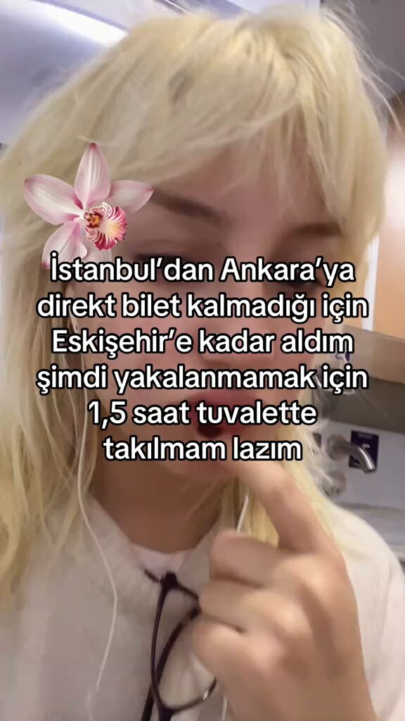 Hızlı trene bilet bulamayan bir genç, trenin tuvaletine saklanarak yolculuk yaptı.