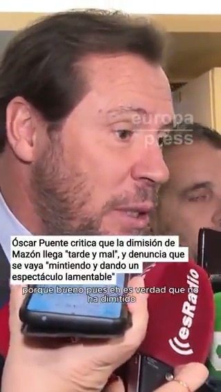 Óscar Puente critica que la dimisión de Mazón llega "tarde y mal" y denuncia que se vaya "mintiendo y dando un espectáculo lamentable": "Prefirió el ocio a cumplir con sus obligaciones el día que más falta hacía"
