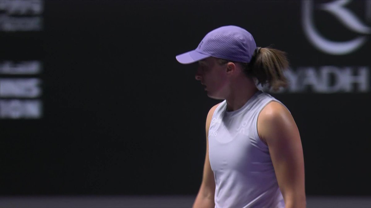 Jazda! Iga Świątek takes the first set 6-3 over Rybakina. #WTAFinalsRiyadh