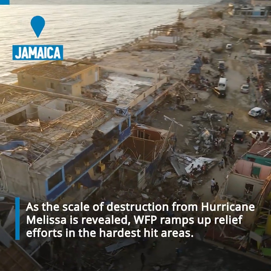 📍Watch: WFP emergency food distributions are underway for families worst affected by #HurricaneMelissa. Almost 6 million people across Jamaica, Cuba, and Haiti have been impacted by the storm. Get the latest: