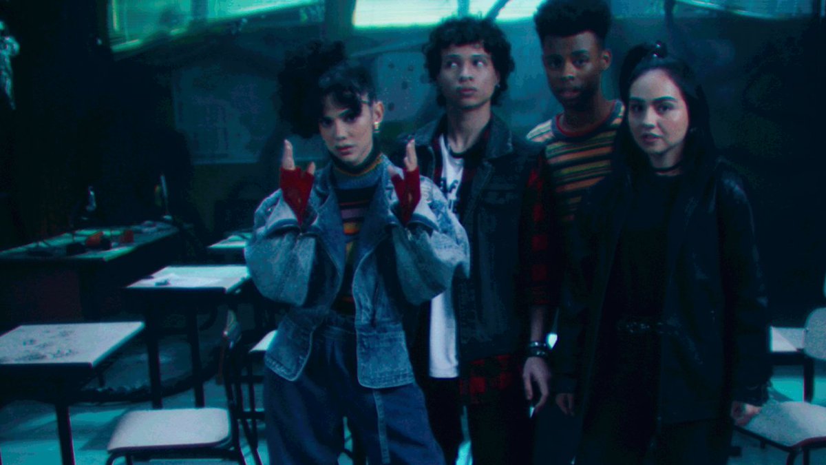 Stranger Things isso, Stranger Things aquilo... MAS E PRO #ENEM? VOCÊS ESTÃO ESTUDANDO? Eu, a Manu Gavassi, o Ministério da Educação | MEC e o Inep viemos lembrar que é hora de mostrar tudo o que vocês sabem e atravessar esse portal nos dias 9 e 16 de novembro. E como amigos não mentem... O volume 1 da 5ª temporada de Stranger Things estreia no dia 26 de novembro.
