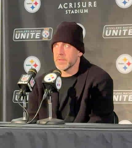 Aaron Rodgers “This is Big Ben’s team I’m just happy to be apart of the organization.” #steelers