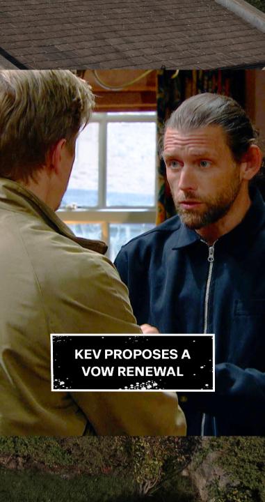 Oh yeah, Aaron's going to be totally fine with this... 🙃 #Emmerdale
