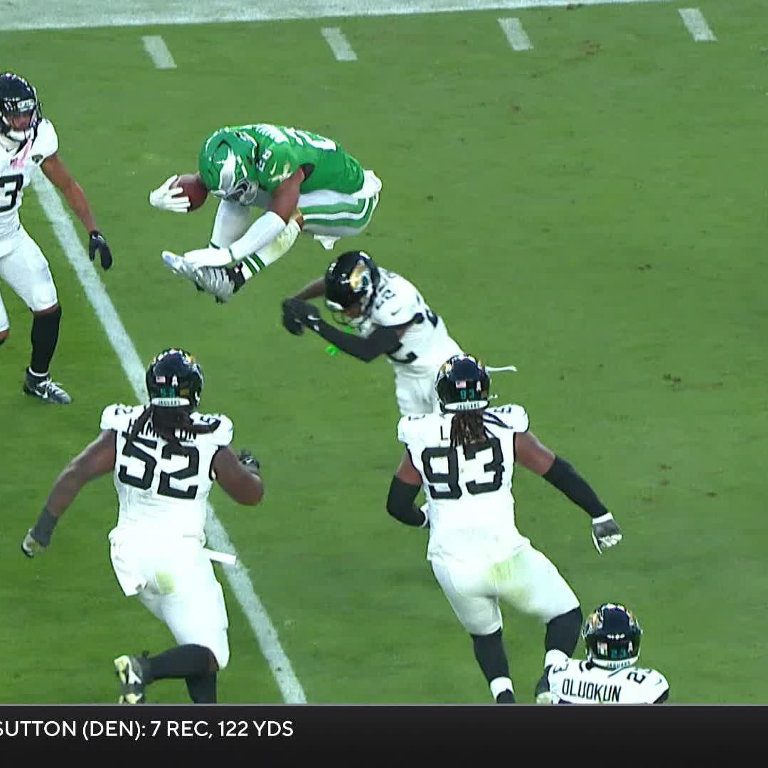 ¿¡CÓMO OLVIDAR ESTA JOYA DE LA HISTORIA!? Hoy hace un año, Saquon Barkley realizó una de las mejores jugadas que hemos visto en el football. ¡¡UNA LOCURA TOTAL!!🔥🤯 #FlyEaglesFly | #NFL
