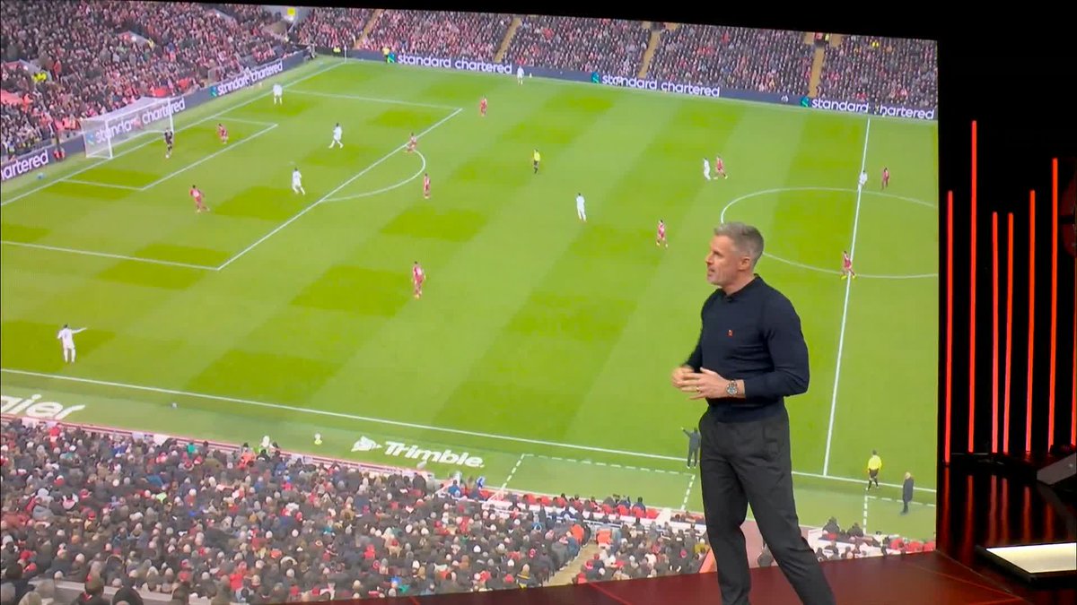 "Liverpool have had problems with the press all season because they haven't gone man-to-man enough." Jamie Carragher analyses Liverpool 2-0 Aston Villa 🧐