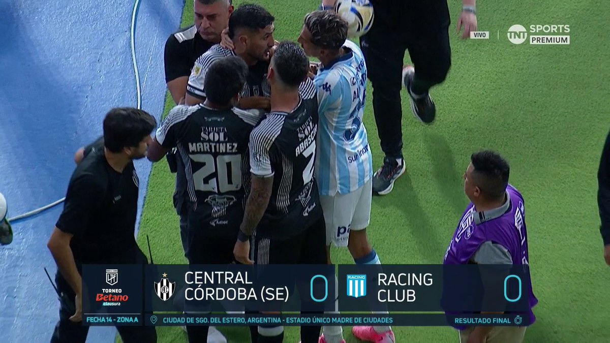 SE CRUZARON FEO SANTI SOLARI Y JONATHAN GALVAN UNA VEZ FINALIZADO EL PARTIDO 👊