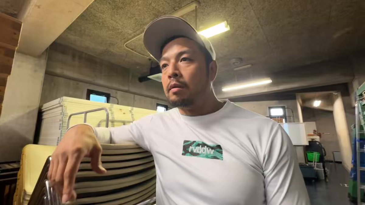 11/14のに迫ったトークライブに向けて意識高く持てる様にミーティングしました。皆で一丸になって盛り上げます。 お越しの方は楽しみにしていて下さい。 🎟️↓↓↓