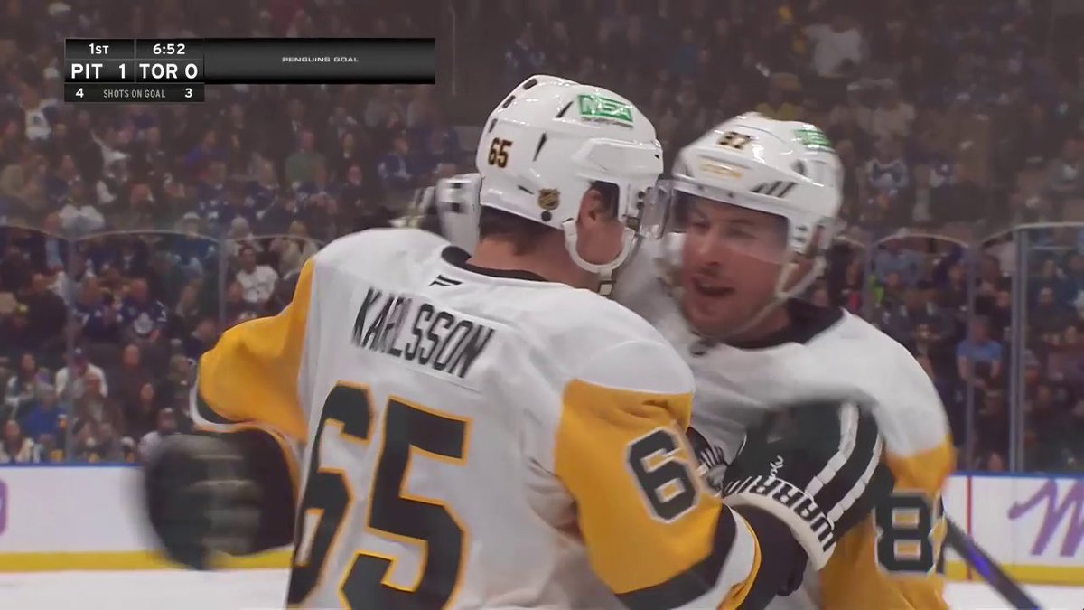 Erik Karlsson's first of the season opens the scoring for the Pittsburgh Penguins! 🐧 📺: Sports on Prime Canada ➡️
