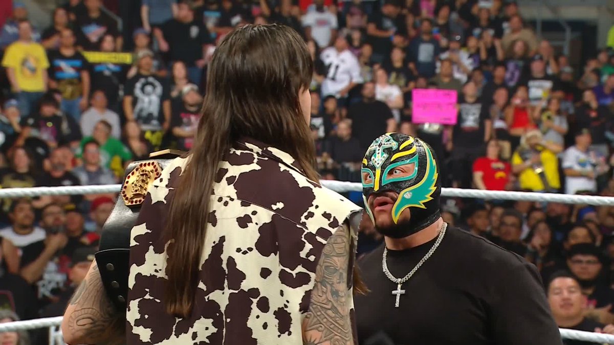 REY JUST HIT DOM WITH THE 619!!! 🙌