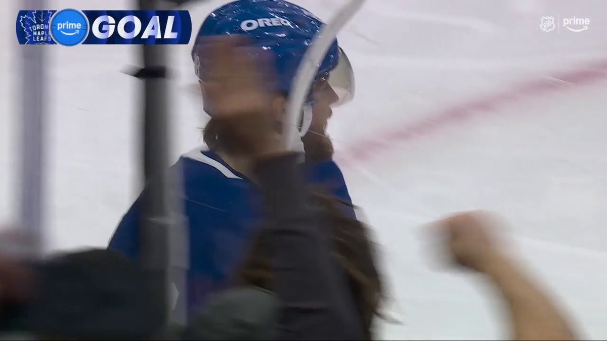 The Toronto Maple Leafs have cut the lead to one... 👀 📺: Sports on Prime Canada ➡️