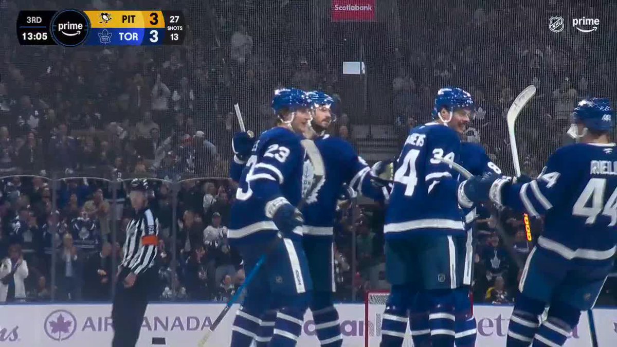 WILLY STYLES DOUBLE DIPS AND WE’RE ALL TIED UP IN TORONTO 😱