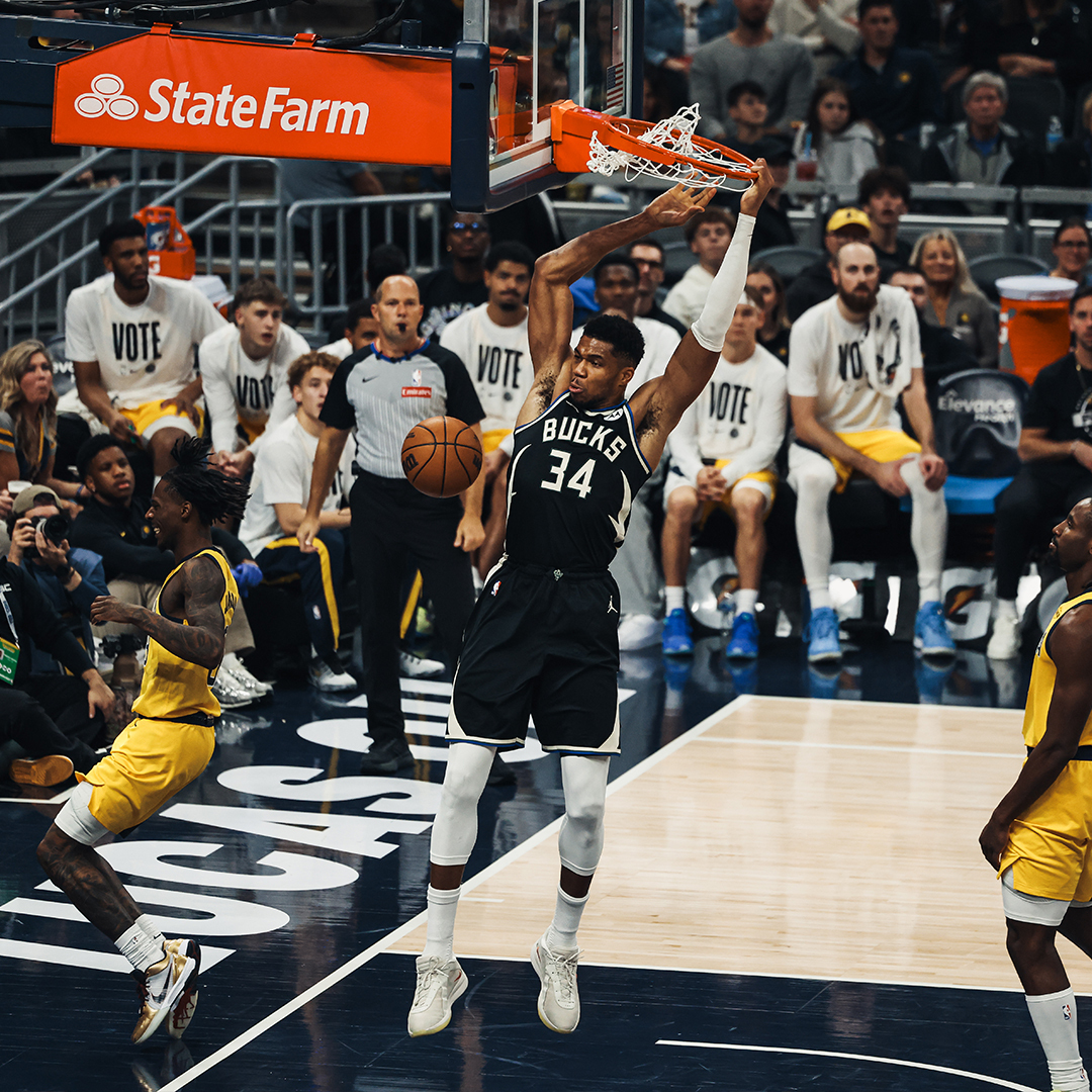 Giannis went wild and hit the game winner. 😤 33 PTS | 13 REB | 5 AST | 2 STL | 67% FG