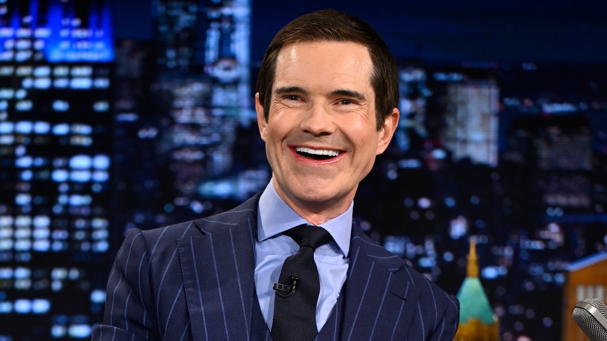 .Jimmy Carr has an “innie” laugh 😂 #FallonTonight