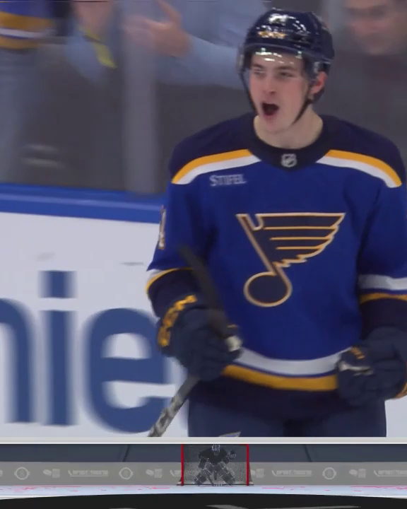 To byla rána! 💥 Slovenský talent Dalibor Dvorský si ve svém pátém utkání v NHL otevřel gólový účet! ☝️ St. Louis Blues #Dvorsky #stblues