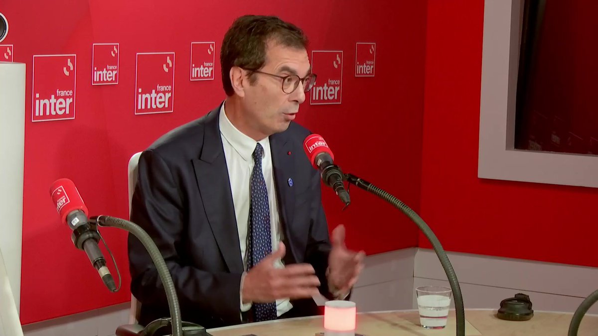 Budget de la Sécu : "La générosité qu'on a connue pendant des décennies est peut-être arrivée à son terme", assume le ministre du Travail et des Solidarités Jean-Pierre Farandou, au sujet d'une possible suppression de la prime de Noël pour les personnes sans enfants. #LaGrandeMatinale
