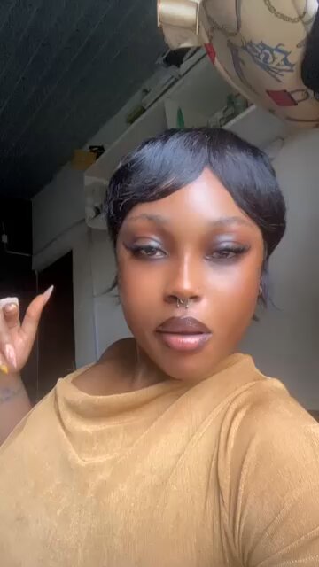 Hiiiiii good morning I am a lash tech, I loveeee fixing lashes, the fact that I know I can make a beautiful lady more beautiful is blissful 🥺 Lashedupbypeke is here to stay so please patronize thank you very much 💗