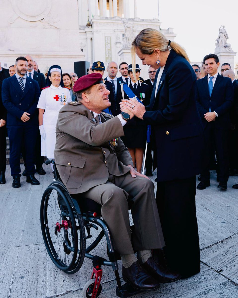 #4novembre: onore a chi difende l’Italia e gli italiani, ogni giorno.