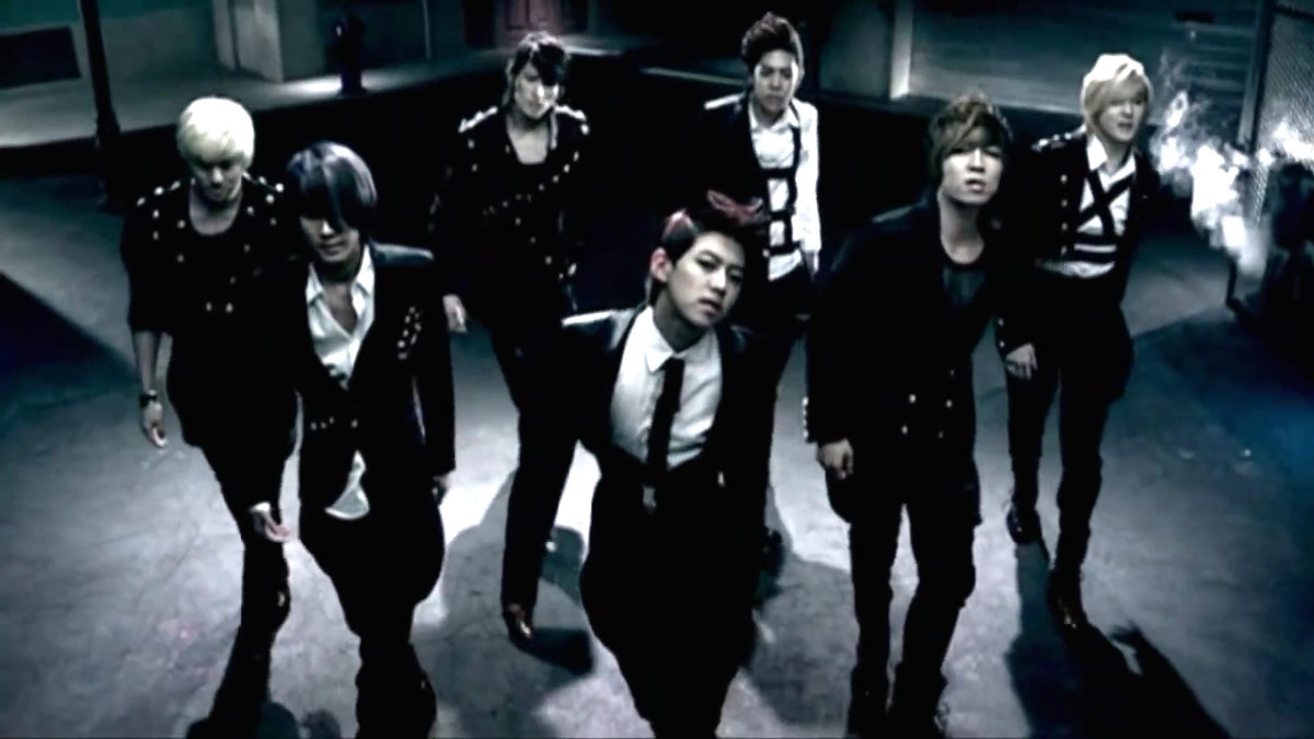 16 years ago today, UKISS made their comeback with new member Lee Kiseop with their 3rd Mini Album ‘CONTIUKISS’ with title track ‘Am I that easy?’.